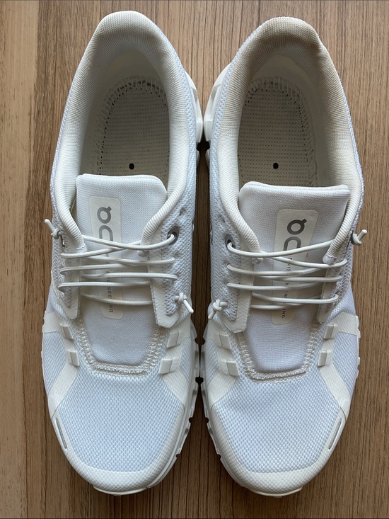 On Running Shoes - On Running women White Sneakers